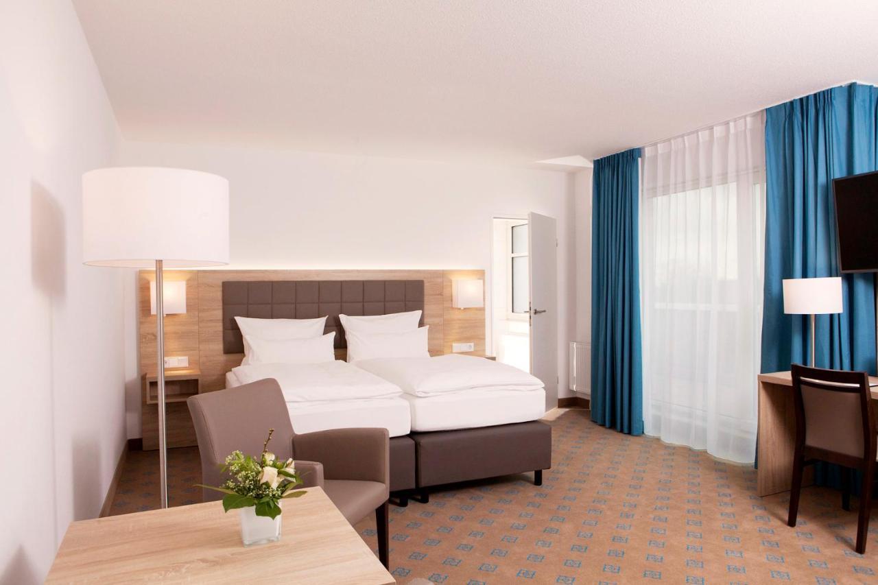 Hotel Frisia เลียร์ ภายนอก รูปภาพ