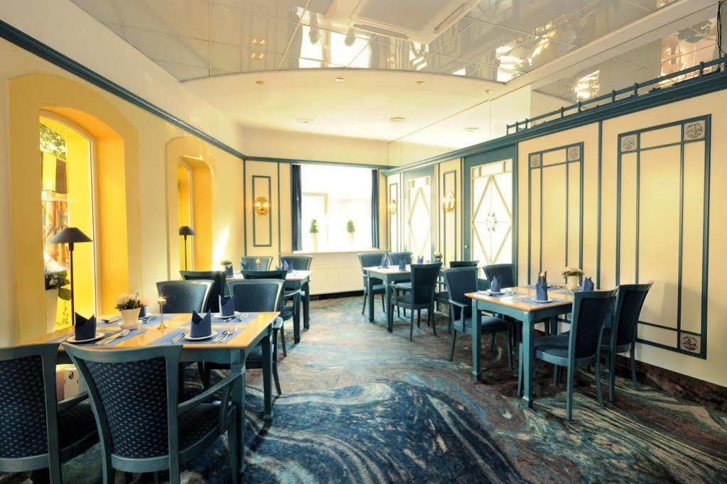 Hotel Frisia เลียร์ ภายนอก รูปภาพ